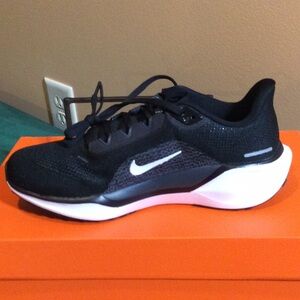 Nike Nwt Air Zoom Pegasus Wide